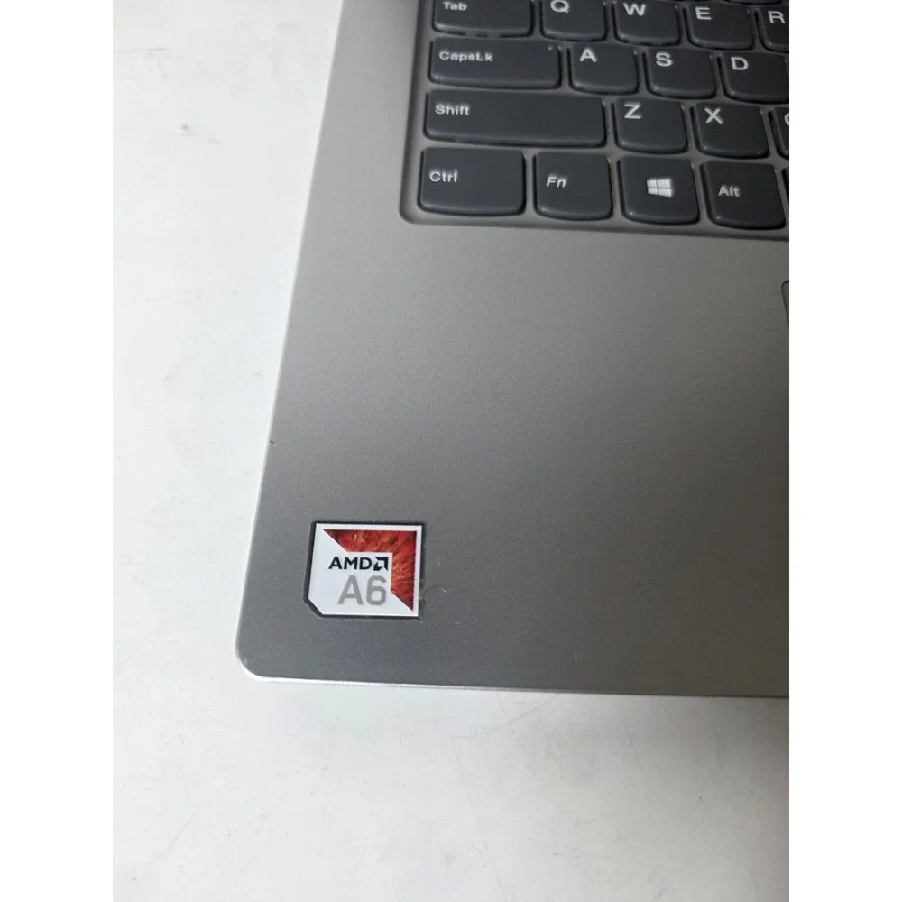Lenovo IdeaPad Slim 1-14AST-05 AMD A6-9220E 1.6GHz 4 GB 64 GB EMMC